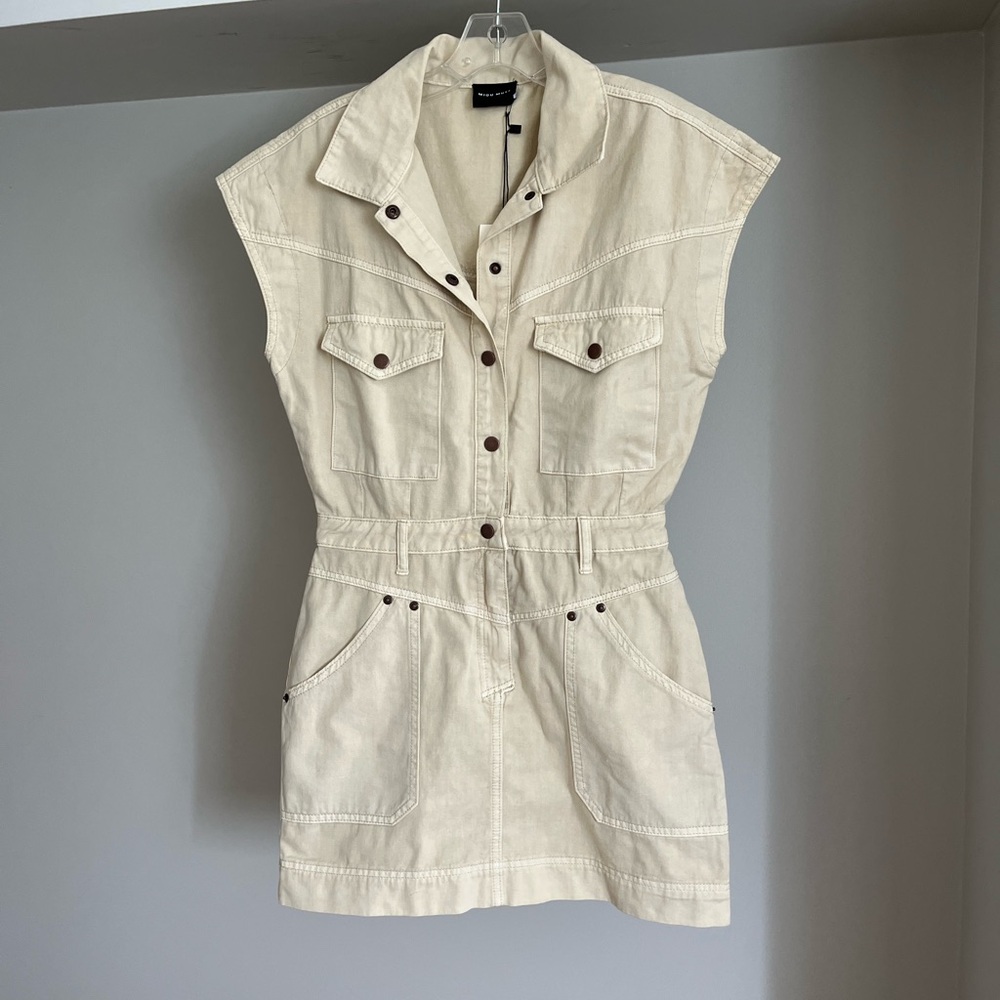 Beige Sleeveless Button-Up Dress